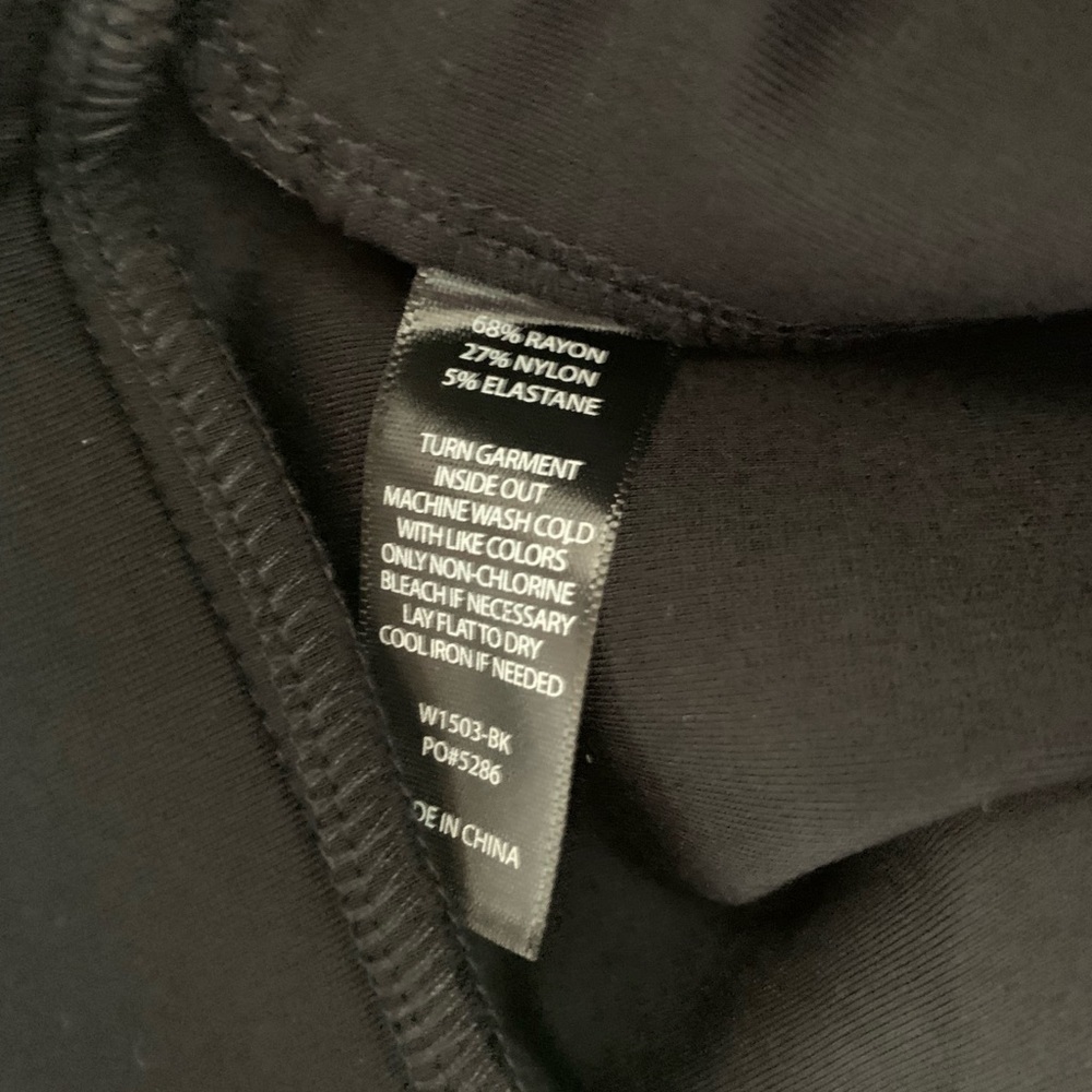 Betabrand Zippered Journey Pants
Skinny-Leg - Picture 9 of 16